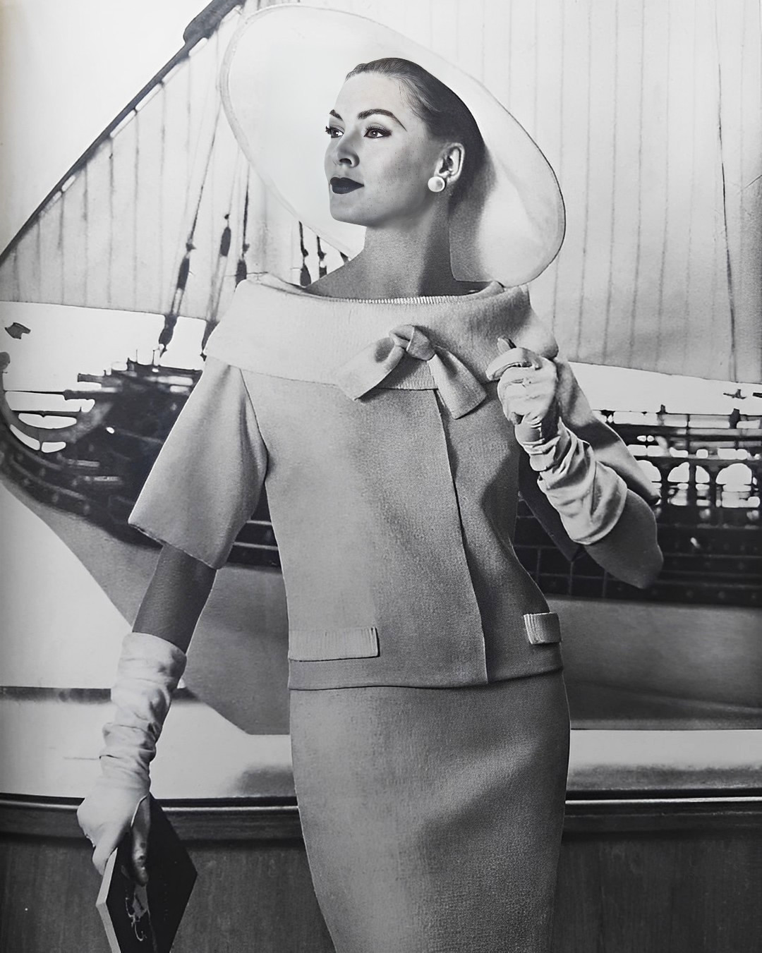 Chanel, 1957.  Vintage fashion, Fashion, Fifties fashion