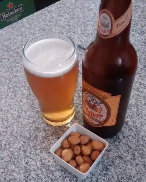  #beer #japanesepeanuts #instabeer #artesanalbeer #wheatbeer #barbaroja #cervezaartesanal #trigo