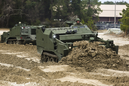 rocketumbl:  M9ACE(Armored Combat Earthmover)