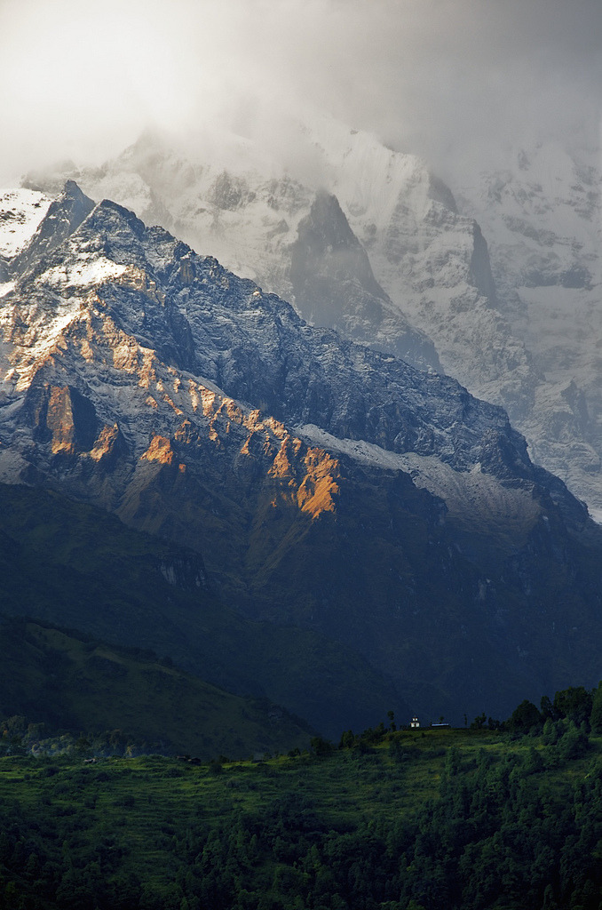matsvri:  Annapurna Sunset ✕ carl.s.zhang 
