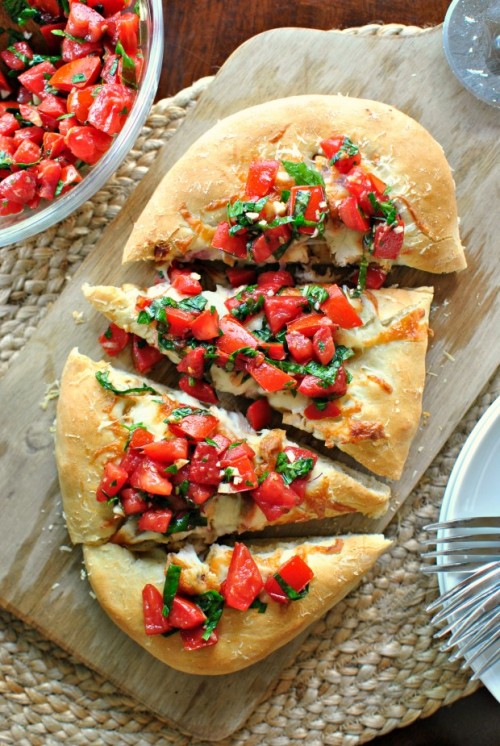 fattributes:  Grilled Chicken with Tomato Basil Bruschetta Pizza