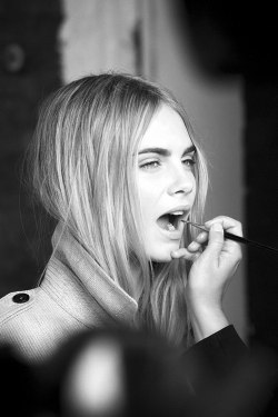 yeahcaradelevingne:  cara blog xo 