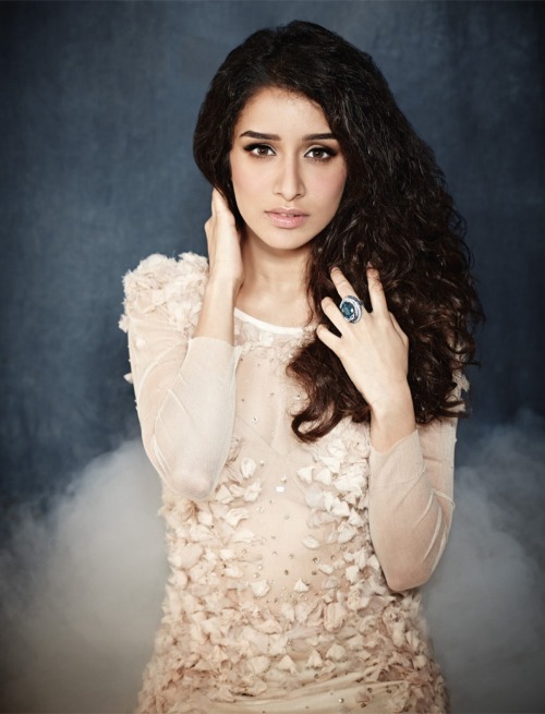 bollymusings: Shraddha Kapoor for Verve, January 2015 (open in a new tab)