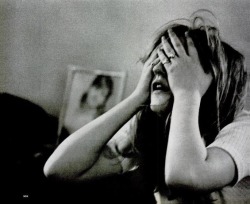 the-woman-who-reads: Teenage girl going through a bad acid trip (1966)