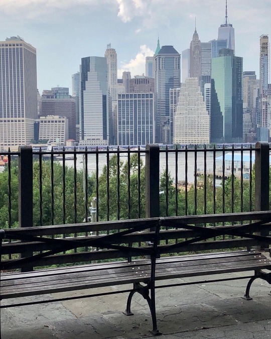  • @nyc.beforeandafter #tb 1957 & today: Looking west across the East River from the Brooklyn Heights Promenade in Brooklyn Heights, Brooklyn..Despite how much the Lower Manhattan has changed over the course of the mid-20th century up to the present,