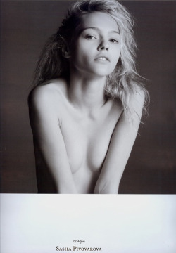 pivovarovaholic:   Sasha Pivovarova for V