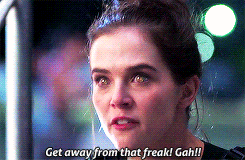 DAILY VAMPIRE ACADEMY