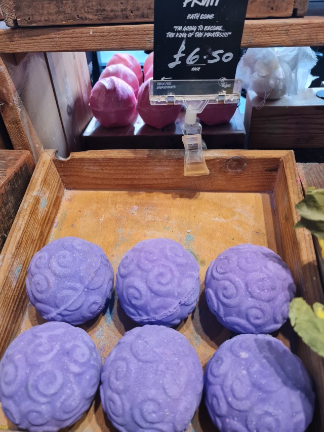 cyborg-franky:Ace and me shaking hands at the world’s most unreasonable hot bath.Lush x One PieceI went today and got to smell them! ((I have some on order)They are only in the UK, Ireland and Japan I believe I don’t mind helping people get