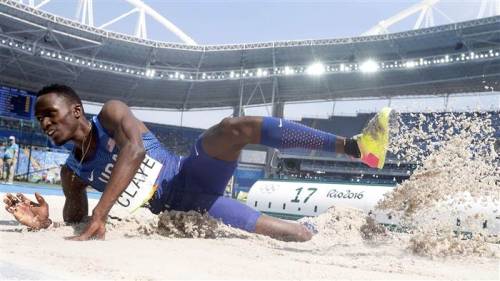 imageof1love:  Congratulations Queen Harrison + Will Claye on their Olympic Engagement After Will Claye won the silver metal in the long jump no celebration, no metal was more meaningful than his proposal that couldn’t wait any longer to his girlfriend,