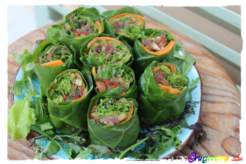 Maki Veggie Rouleaux de presque cru dans des feuilles de chou de Bruxelles. - à la mandoline faire d