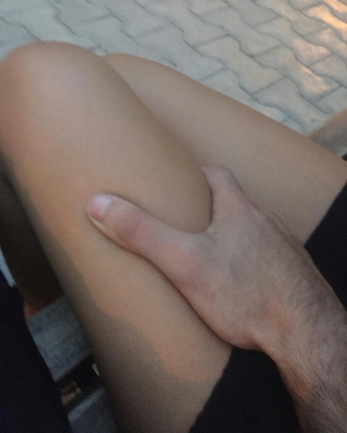 XXX Hot dog or thigh? photo