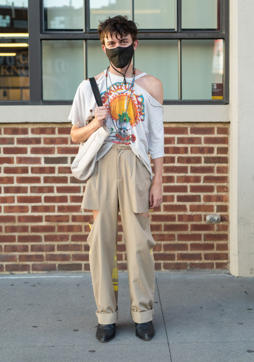 nyc-looks: Jameson, 28“I’m wearing a 70s Grateful Dead shirt, Margiela pants, Helmut Lang boots, and