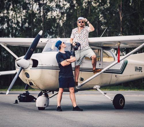 Maybe one day @jeremyloops & I will have our own plane, until then thanks @daniellejowett for le