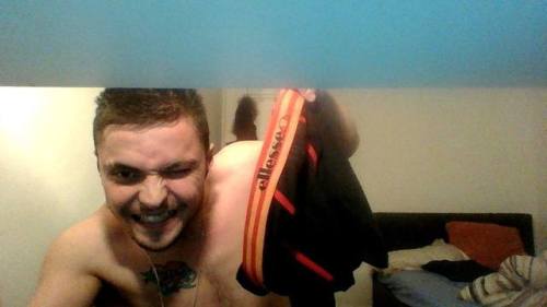 kyleglauds: Kyle Glauds Straight Leicester lad, I Love showing off so please share me, Loads of my n