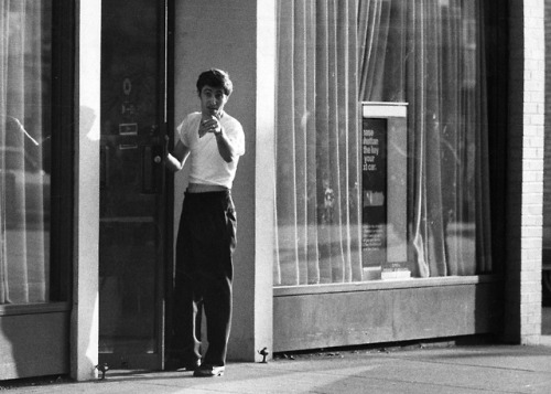 237yrs:John Wojtowicz during his armed robbery of Chase Manhattan Bank, that the film Dog Day Afternoon (1975) starring Al Pacino was based on. He robbed the bank, holding hostages for 14 hours, to pay for his partners sex reassignment surgery. He was