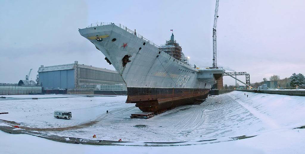 enrique262:  2005, the former soviet hybrid carrier/cruiser Admiral Gorshkov in drydock