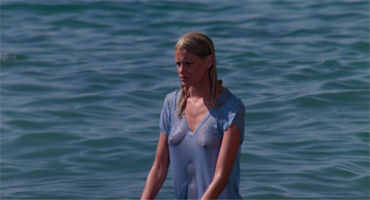 furiousgibbon:  Daryl Hannah - Summer Lovers (1982) [source] 