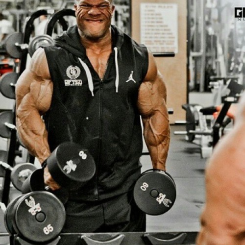 drwannabe:  Phil Heath, 3x Mr. Olympia trying for 4x this Saturday  But I want Kai Greene to win 😩