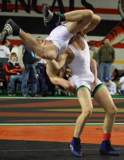 wrestlersandsinglets:  Follow me for Hot