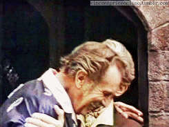 vincentpriceonline:Vincent Price & Peter Cushing || Candid/on the || “Madhouse” || 1973 || 8 gif