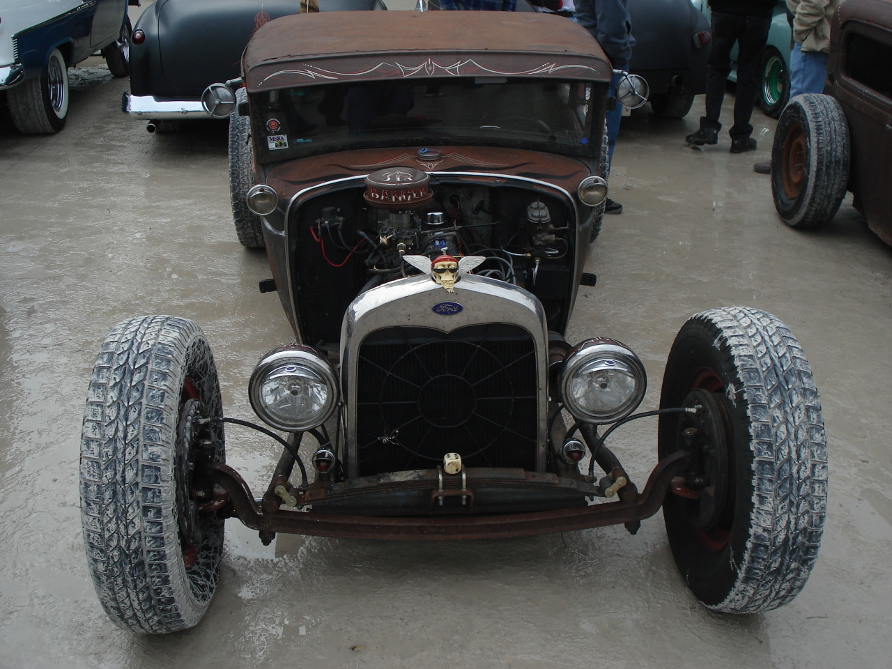 royboyprods:  freakyz26c:  Hunnert Car Pile Up 2009  I’d recognize that mud anywhere!