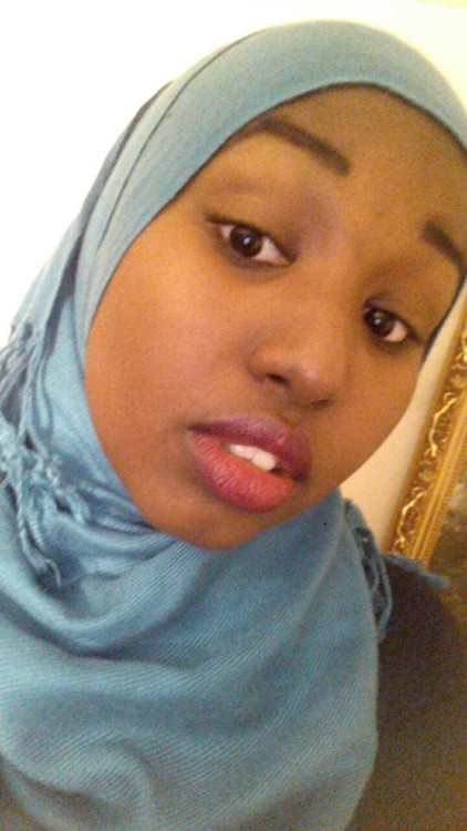 damaseas:  Blackout hijab edition