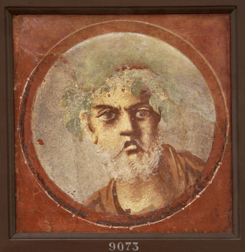 ancientbeardart:Medallion depicting the bust of bearded manFresco from the House of Citharoedus in P