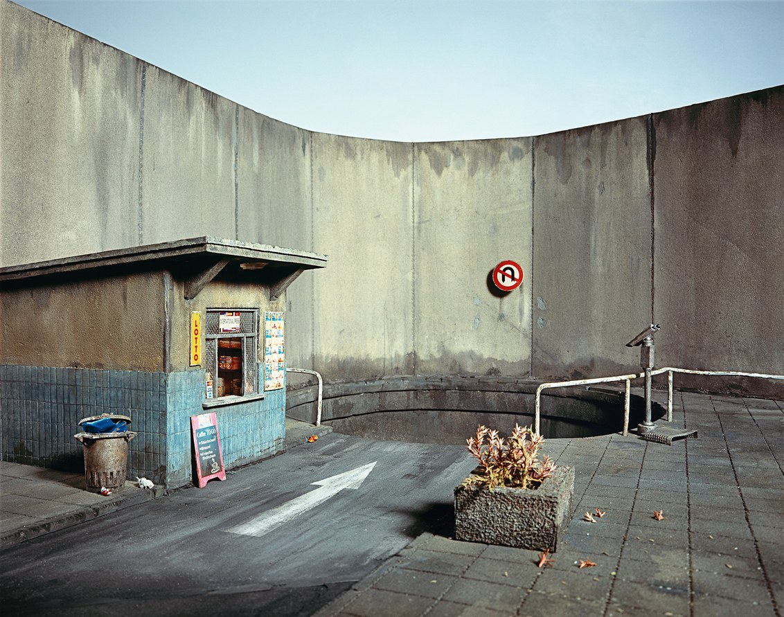 sorrysomethingwentwrong: Frank Kunert, “Abwaerts” (Down)