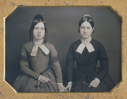 daguerreotypeimages:  “ABBY WHIPPLE & … Sarah (Whipple) Stone” was typewritten on a piece of paper that accompanies their marvelous resealed half plate daguerreotype (via Dennis A. Waters Fine Daguerreotypes) 