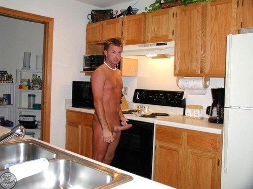 Naked-Aktivities-at-Home