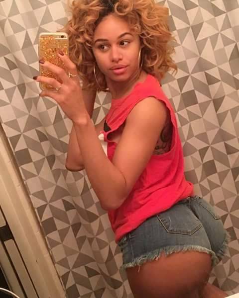 XXX footz76:  Slim Thyck Wit Yo Cute Ass     photo