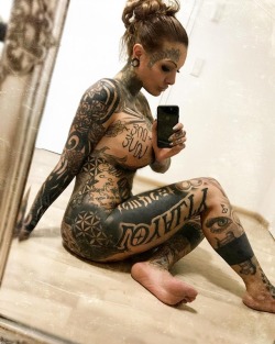 thatattoozone:@  mara_inkperial  