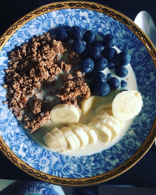 This mornings breakfast&hellip; rawnola with blueberries, banana &amp; soy milk