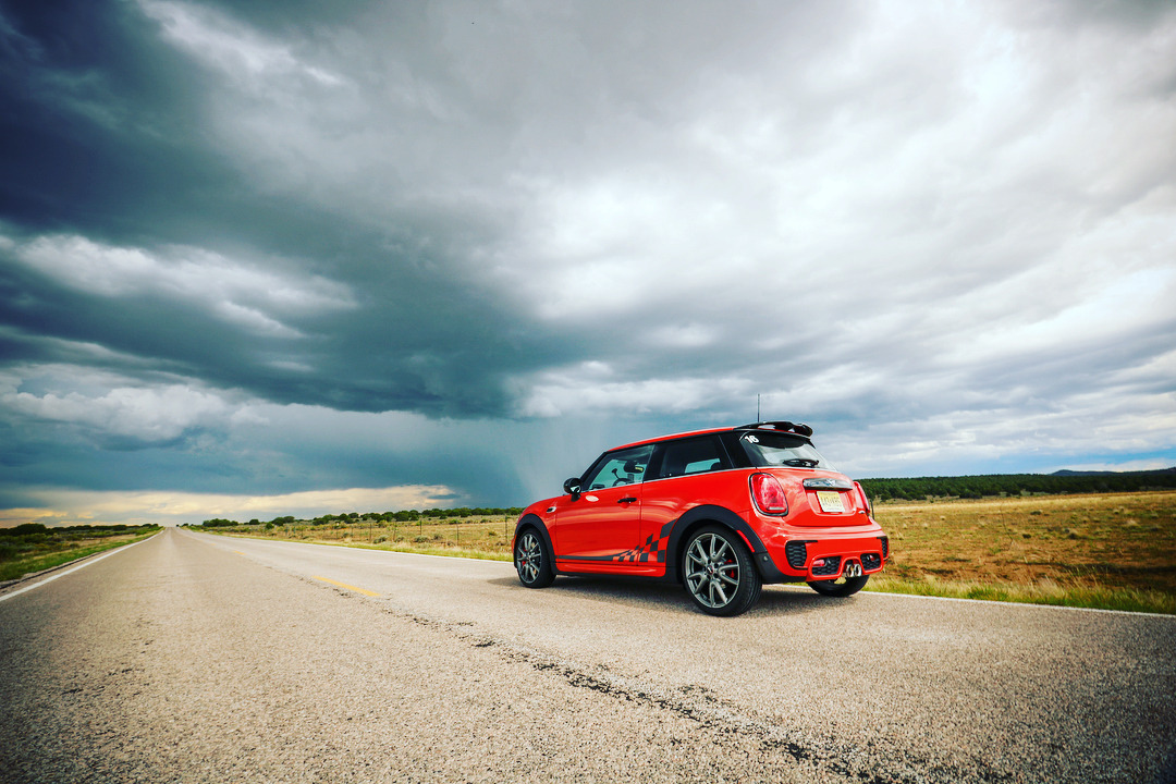 Orange you glad I fought to be the first journalist to drive the new #Mini #CooperJCW #InternationalOrange edition during MTTS2018? Here it is, brightening the landscape in eastern Arizona and western New Mexico. Oh yeah, and those exhaust pipes,...