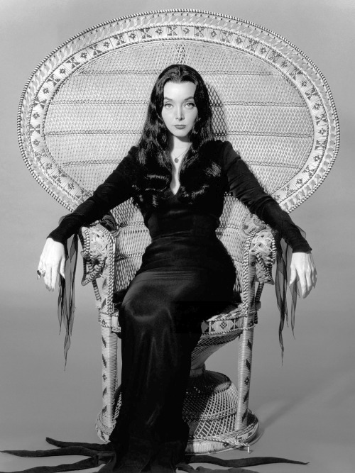 20th-century-man:Carolyn Jones / 1965 publicity photo for The Addams Family (ABC 1964-66)