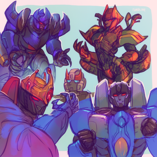 ayellowbirds:fjordline:I wanted to draw my fav IDW transformies,, Fthe bits with Aileron and Arcee, 