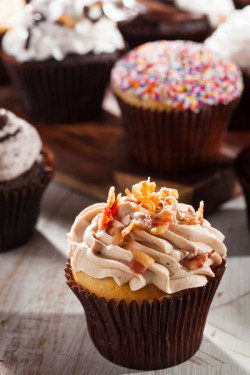 delectabledelight:  Assorted Fancy Gourmet Cupcakes with Frosting (by brent.hofacker) 