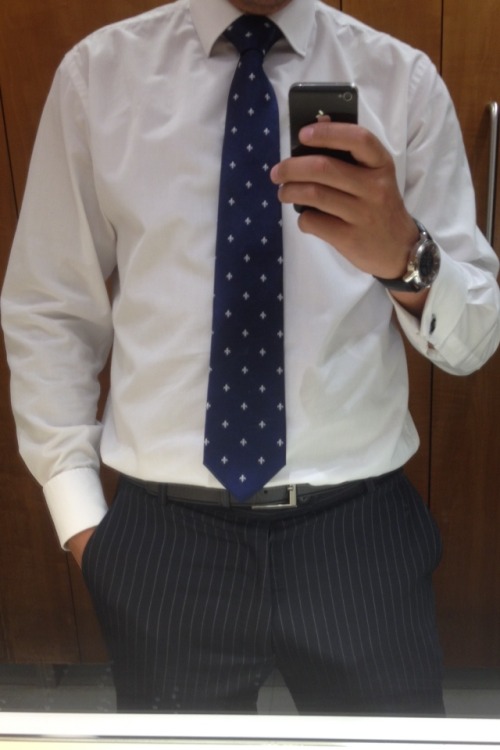 johnnybvlgari:  Johnny’s back from his holidays. Suit of the day. Enjoy it. JB 