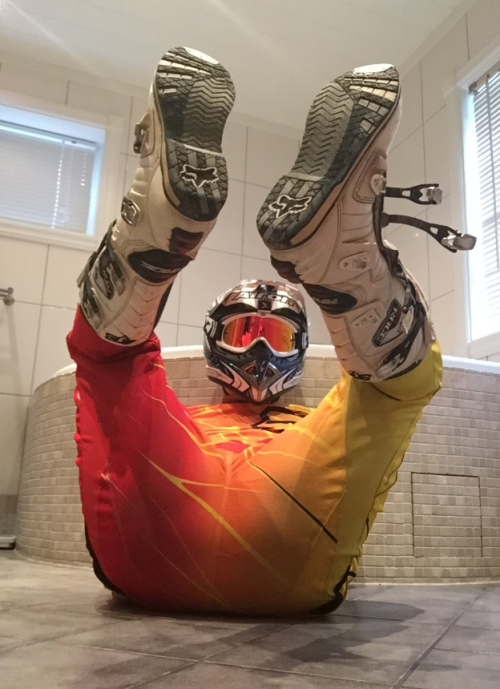 gaygears: SO HOT