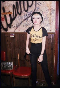 theministryofsoul:Debbie Harry backstage