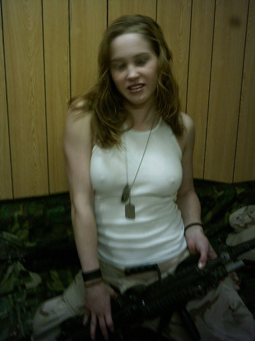 Porn mymarinemindpart2:  Deployed hottie pt 1 photos