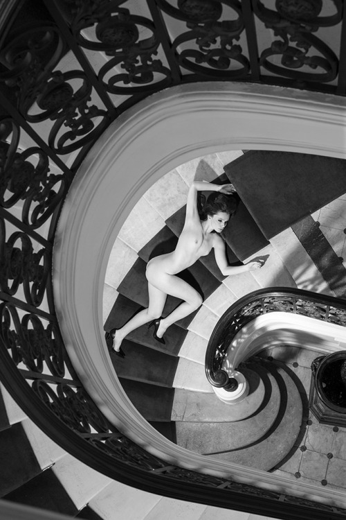 iwishidmadeit:  The excellent mono work of Vanessa von Zitzewitz. 