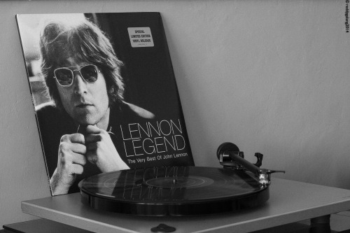 whatsspinning:  what’s spinning… LENNON LEGEND The Very Best Of John Lennon 1997 US limited edition 20-track double LP, compiling the very best of John’s solo releases, housed in a monochrome gatefold picture sleeve with original title/credits inners