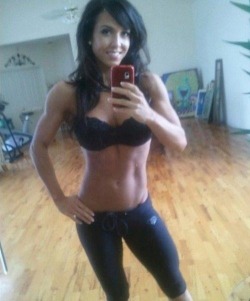 stunning-amateur-selfshots:   Go To The Best Self Shot Collection!!!   Sexy fit