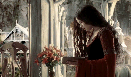 movie-gifs: Liv Tyler as Arwen in The Lord of the Rings: The Return of the King (2003)
