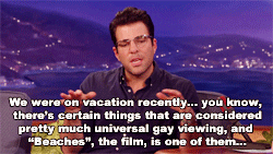 intrntnlvelvet:“You can’t really be gay and not watch Beaches.” - Zachary Quinto. 