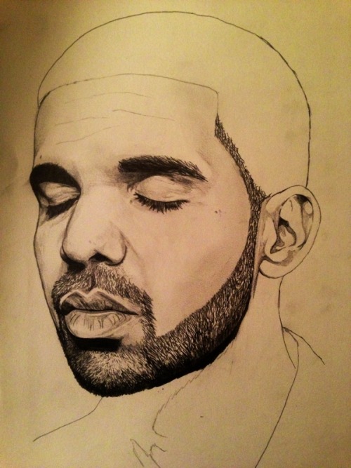 a-little:  sometimes I take pictures of my portraits at different stages and I usually erase them but I just saw these  