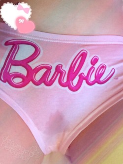 Ahomeforbrokengirls:  Derangedbabydoll:  Dirty Little Barbie Girl ♡*  Stain Your