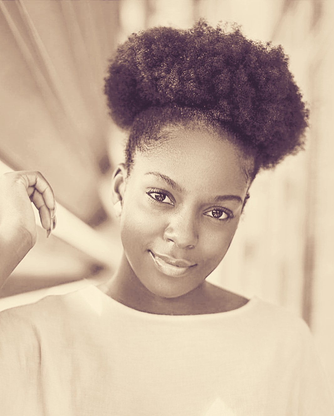 kingjazziedad:  Gorgeous. Beautiful. Sweet Smile DeliciouslySexy. DARKSKINNED Mami.💚