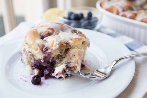 Soft & Pillowy Blueberry Breakfast Rolls with Creamy Vanilla-Lemon Icing